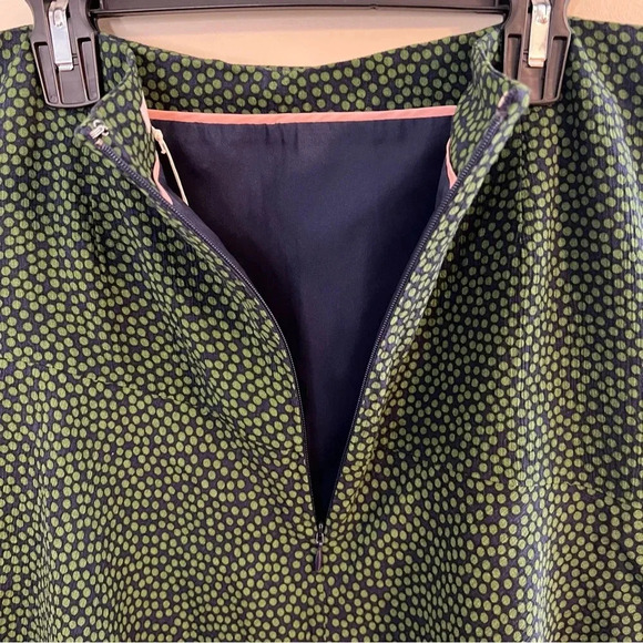 NWT BODEN Virginia Green and Navy Cluster Spot Skirt Size 4 - Picture 7 of 8